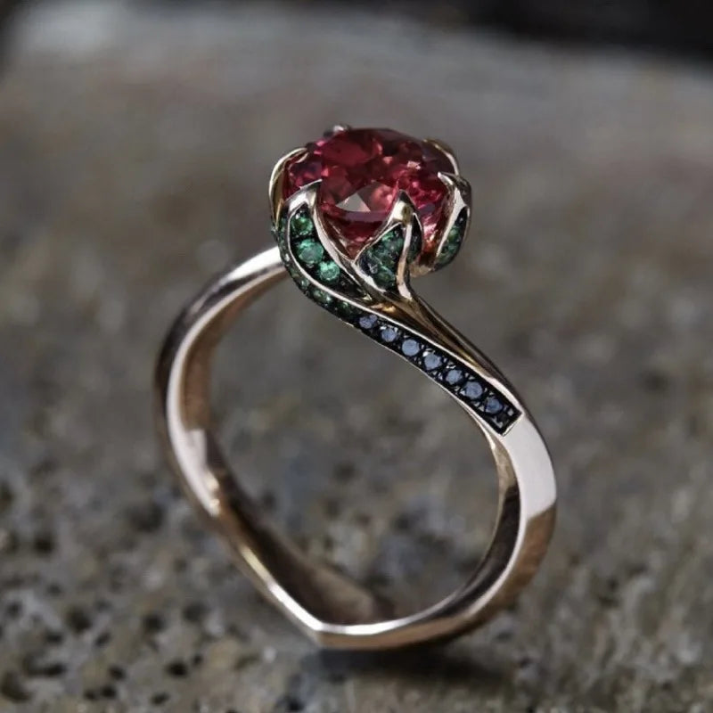 Moonveil Ring - Rose