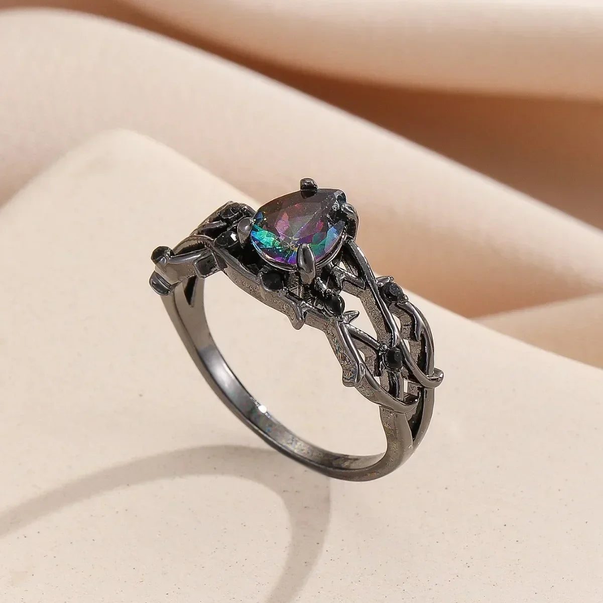 Twilight Ivy Ring - Florent
