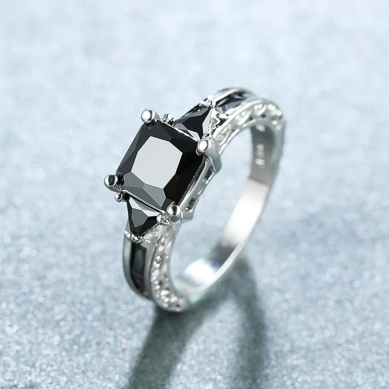 Moonveil Ring - Obsidian Veil