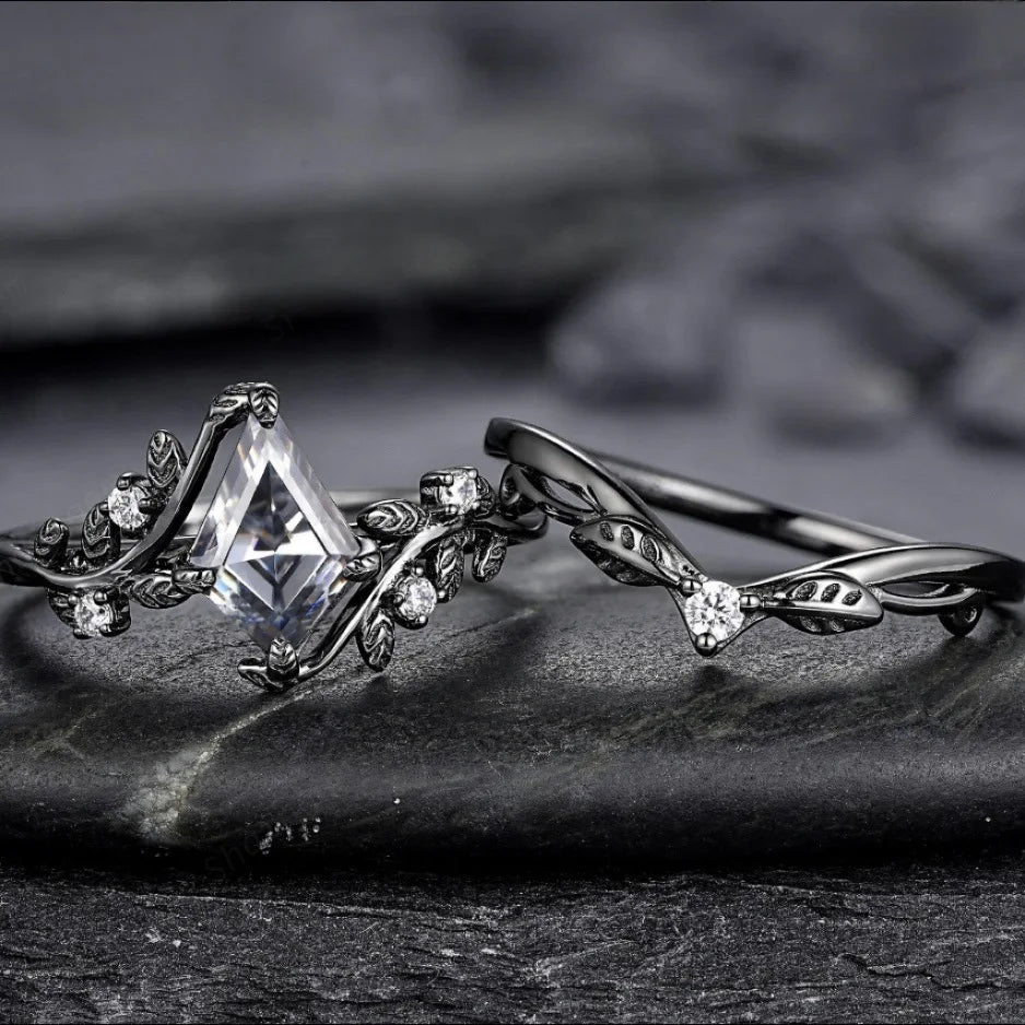 Twilight Ivy Ring - Ivory