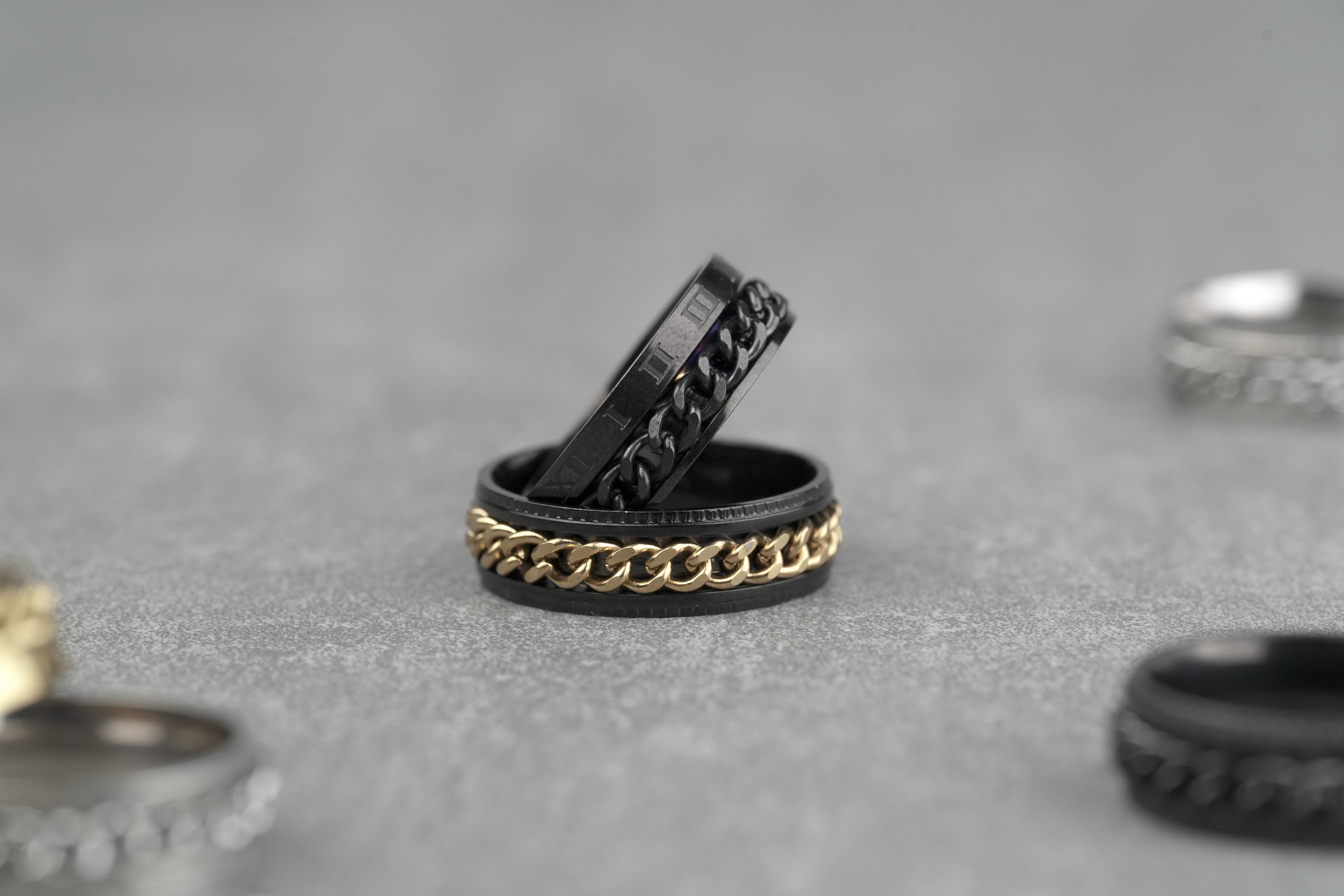 Chain Ring - Black & Gold