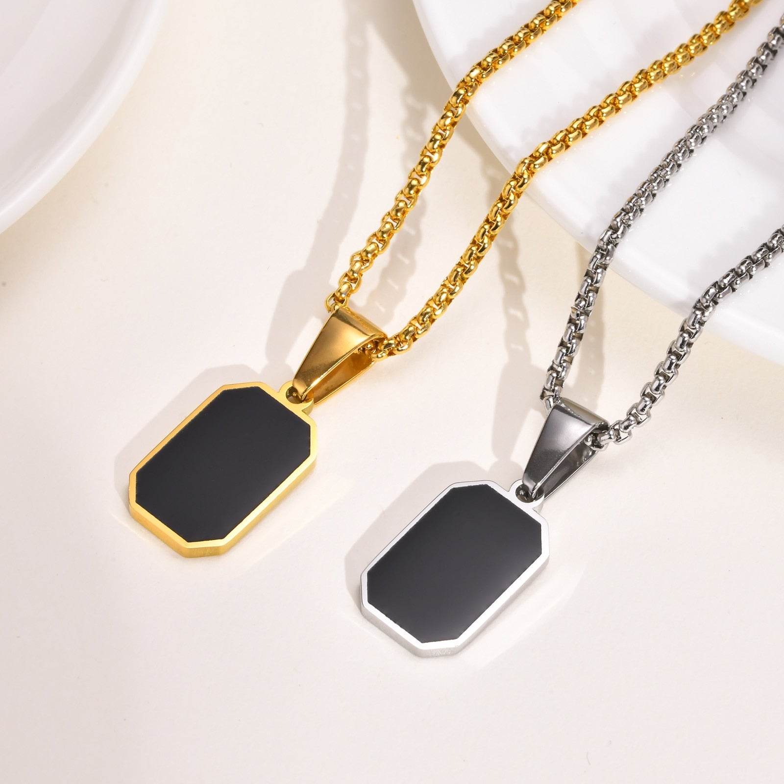 Simplistic Necklace: The Timeless