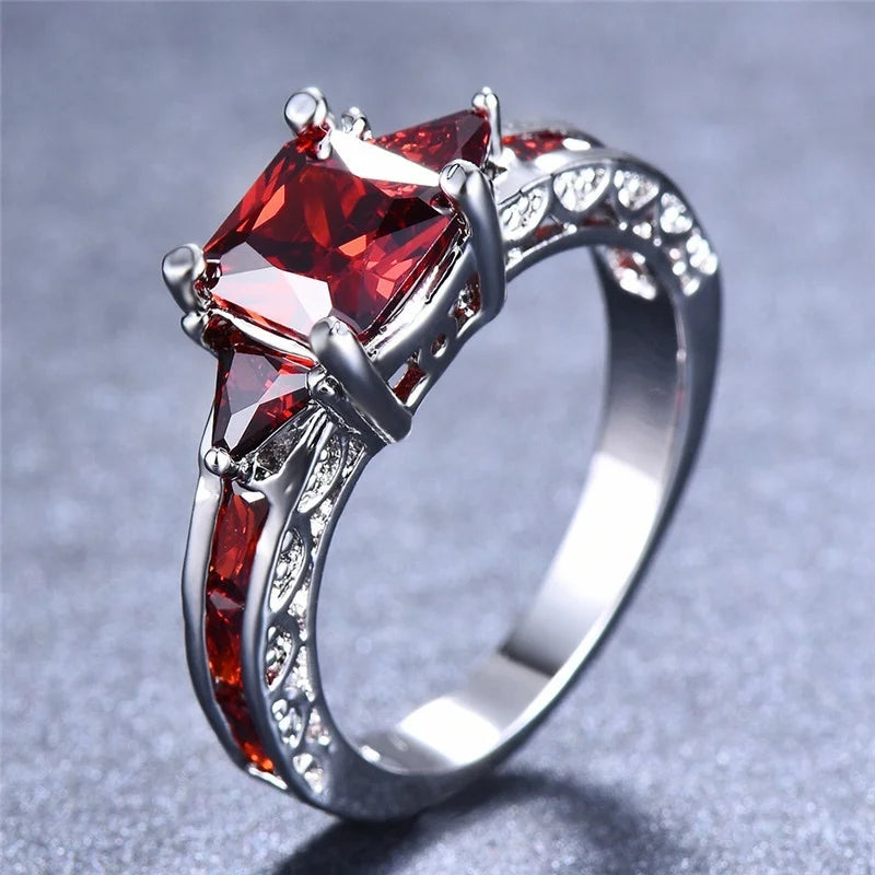 Moonveil Ring - Blood Moon