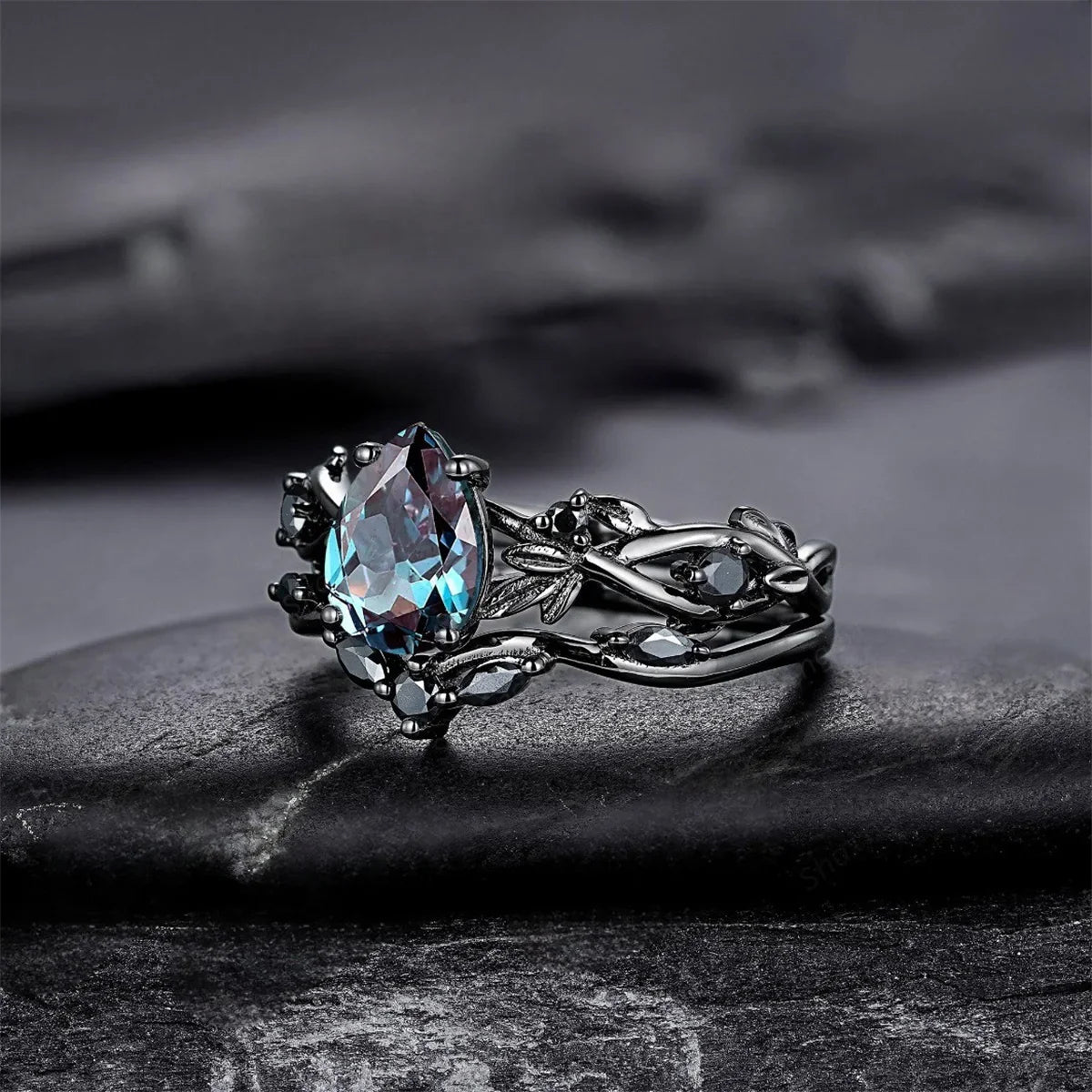 Twilight Ivy Ring - Blue Moon