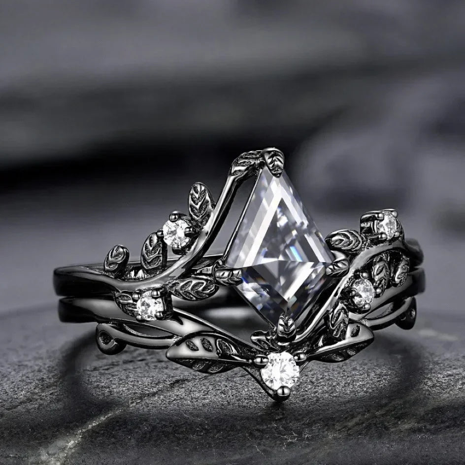 Twilight Ivy Ring - Ivory