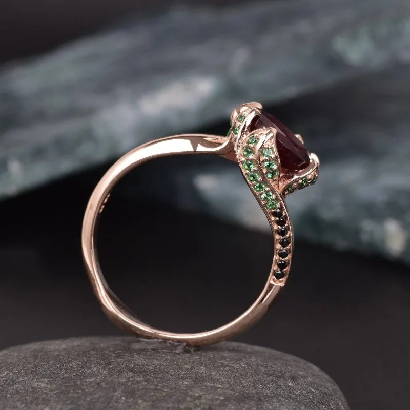 Moonveil Ring - Rose