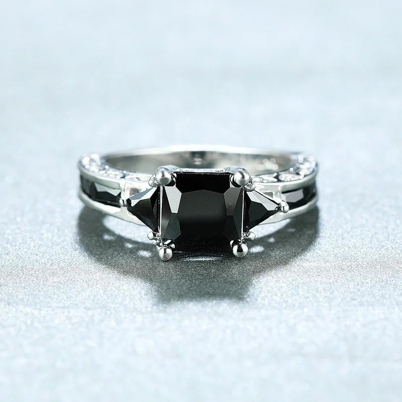 Moonveil Ring - Obsidian Veil