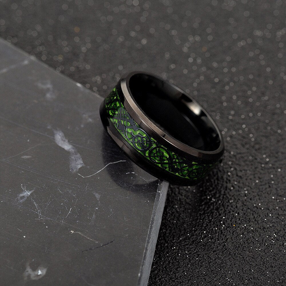 Dragon Ring - Green & Black